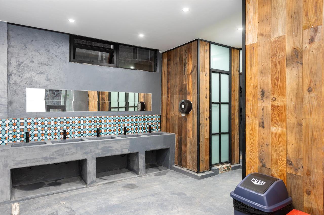 Hello Chengdu International Youth Hostel Екстериор снимка