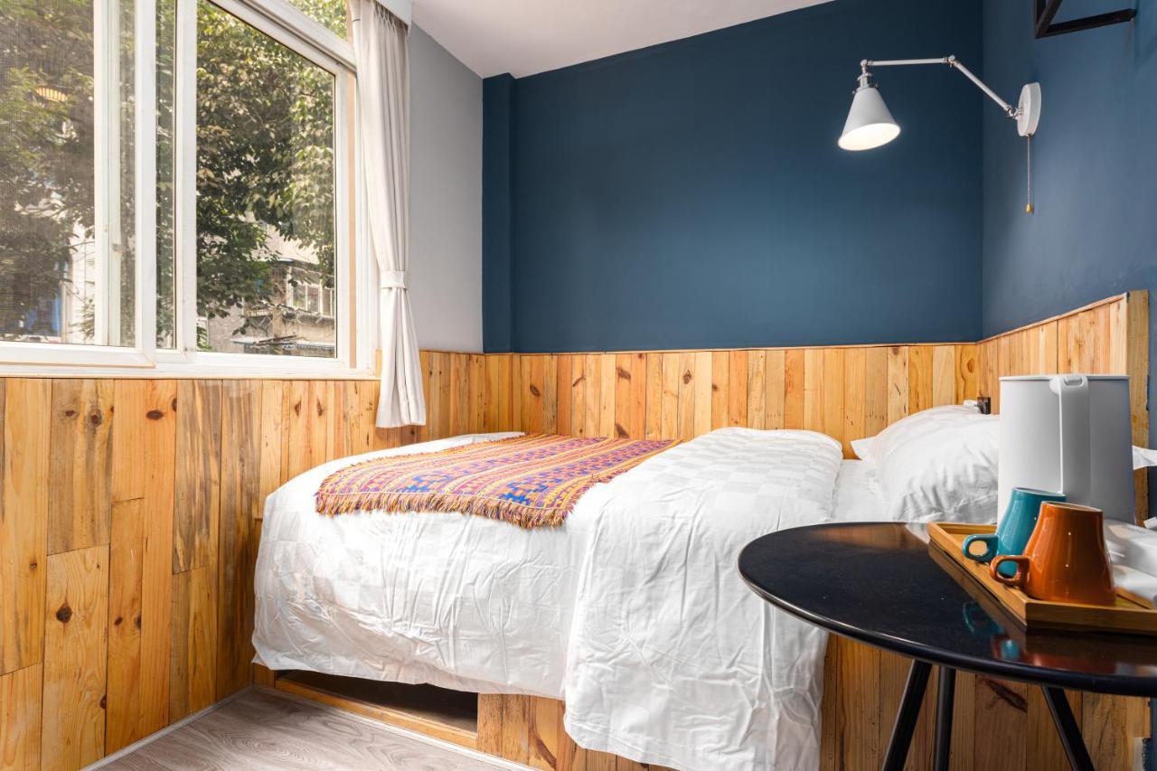 Hello Chengdu International Youth Hostel Екстериор снимка